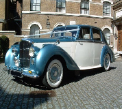 Noble Lady - Bentley R in Windsor

